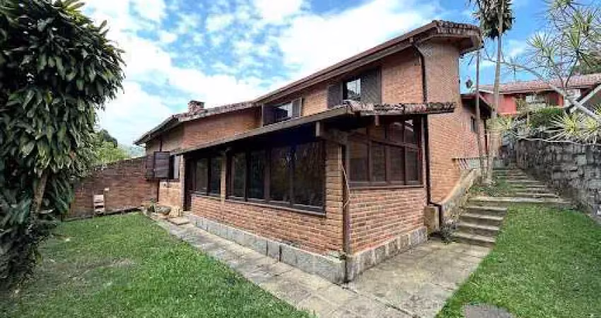 Casa com 2 dormitórios à venda, 115 m² por R$ 440.000,00 - Cascata do Imbuí - Teresópolis/RJ