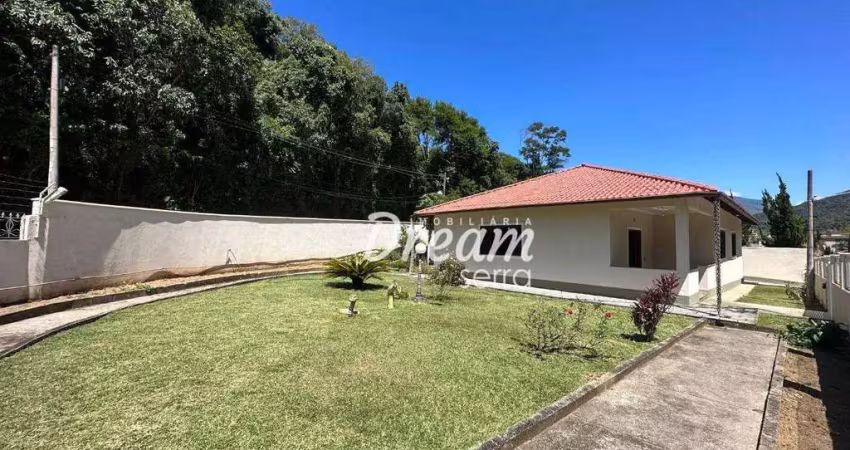 Casa com 3 dormitórios à venda, 194 m² por R$ 980.000,00 - Prata - Teresópolis/RJ