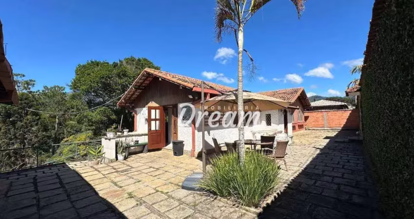 Casa com 4 dormitórios à venda, 160 m² por r$ 780.000,00 - cascata do imbuí - teresópolis/rj