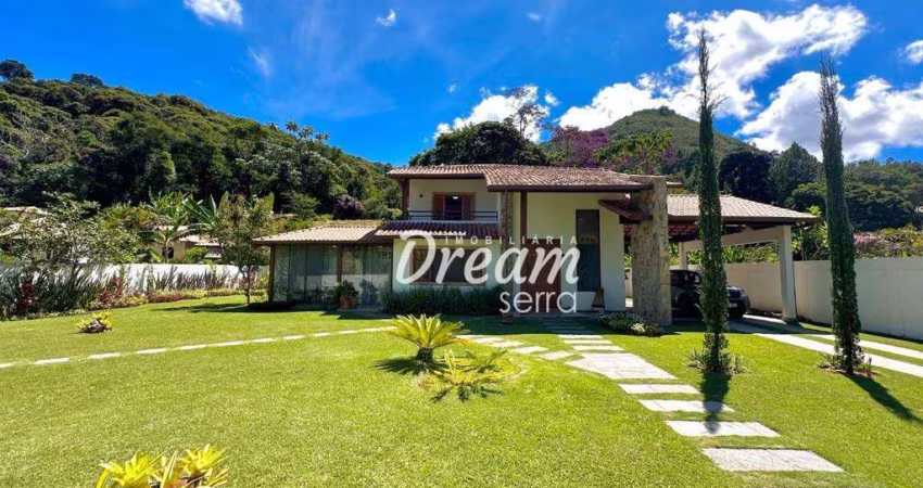 Casa com 5 dormitórios à venda, 349 m² por R$ 1.800.000,00 - Albuquerque - Teresópolis/RJ