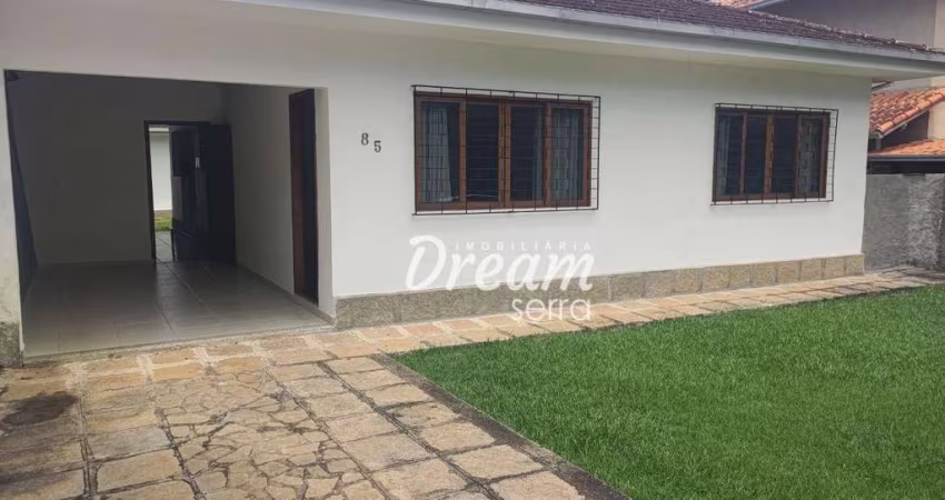 Casa com 3 dormitórios à venda, 118 m² por R$ 750.000,00 - Fazendinha - Teresópolis/RJ