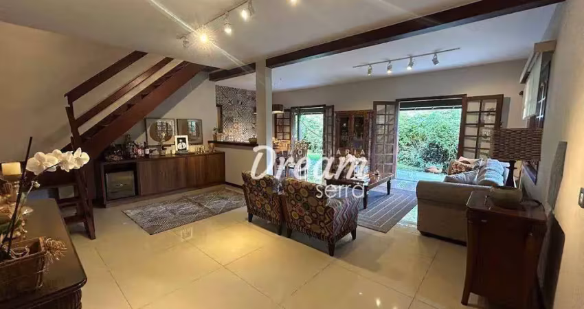 Casa com 3 dormitórios à venda, 231 m² por R$ 1.200.000,00 - Panorama - Teresópolis/RJ