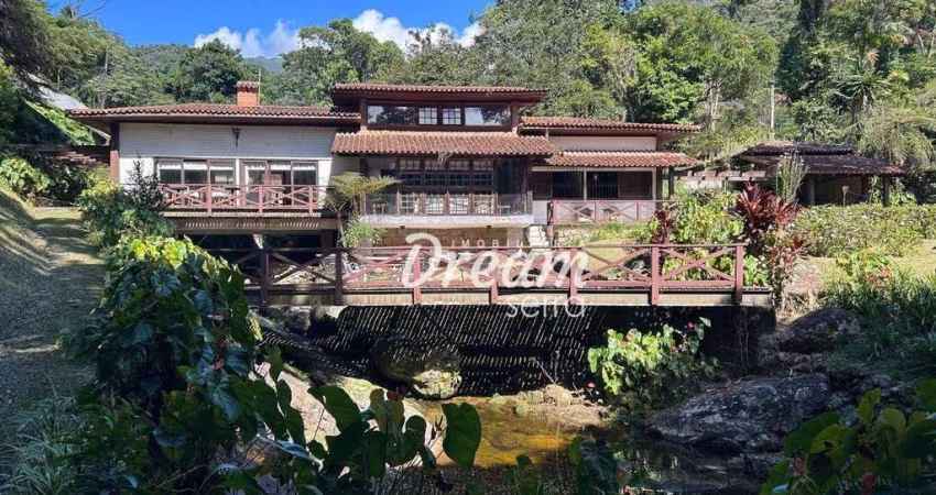 Casa com 3 dormitórios à venda, 300 m² por R$ 1.500.000,00 - Parque do Ingá - Teresópolis/RJ