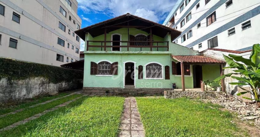 Casa com 4 dormitórios à venda, 180 m² por R$ 1.100.000,00 - Alto - Teresópolis/RJ