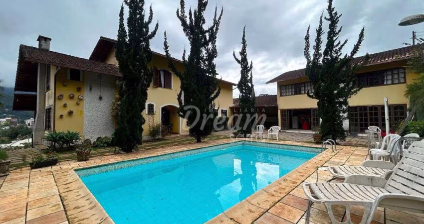 Casa com 5 dormitórios (3 suítes) à venda, 255 m² por R$ 1.500 - Carlos Guinle - Teresópolis/RJ