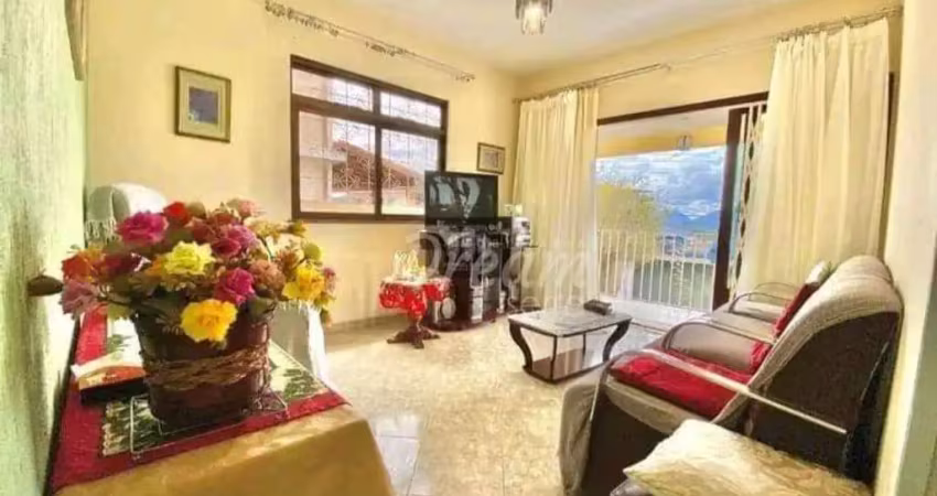 OPORTUNIDADE DE CASA A VENDA NO B AIRRO VILA MUQUI HÁ APENAS 2 MINUTOS DO CENTRO DA CIDADE