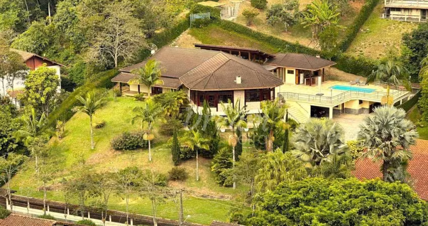 Casa com 7 dormitórios à venda, 574 m² por R$ 3.900.000,00 - Green Valley - Teresópolis/RJ