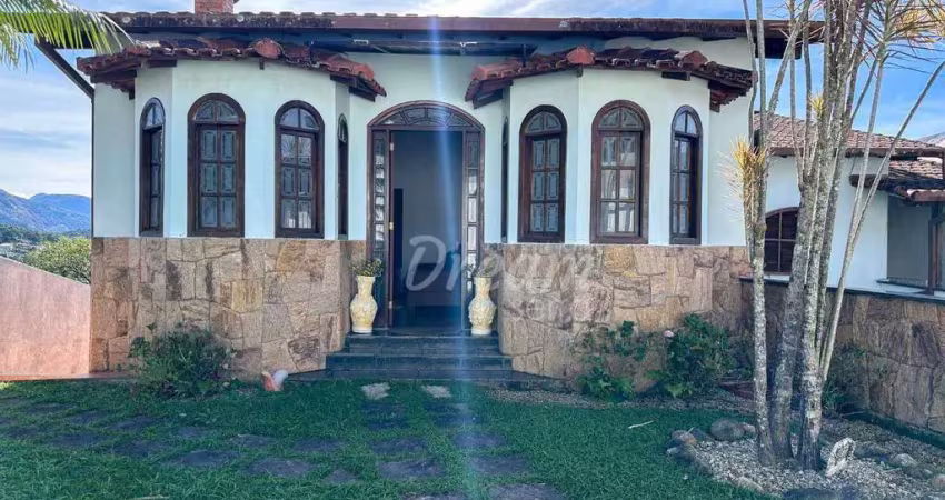 Casa com 3 dormitórios, 284 m² - venda por r$ 950.000,00 ou aluguel por r$ 7.150,00/mês - fazendinha - teresópolis/rj