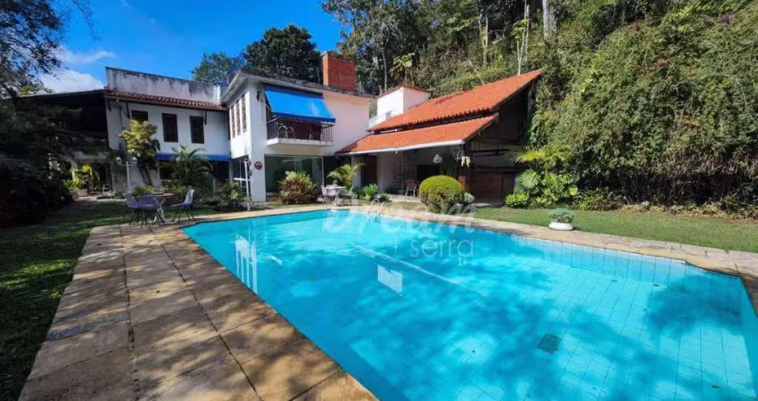 Casa com 5 dormitórios à venda, 714 m² por r$ 3.000.000,00 - parque do imbui - teresópolis/rj