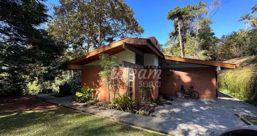 Casa com 4 dormitórios à venda, 200 m² por r$ 1.800.000 - quebra frascos - teresópolis/rj