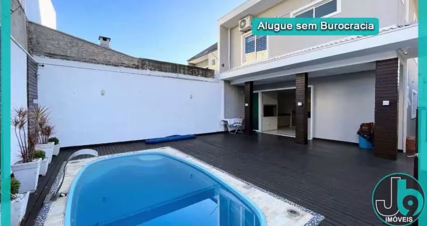 Casa para alugar ou vender em São José dos Pinhais com 3 quartos, 1 suíte e hidro, área gourmet com churrasqueira e piscina 350m² por R$ 9.000,00/mês