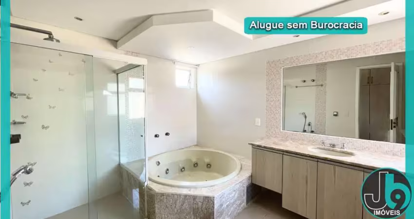 Apartamento Alugar Agua Verde 284m² com 2 suites, 2 demi-suites, cozinha planejada e 3 vagas de garagem