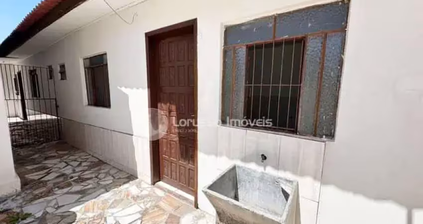 Casa com 1 quarto para alugar na Rua Antonio Valentim, 234, Capão da Imbuia, Curitiba