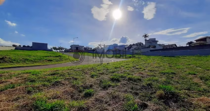Lote com 396 m² no condomínio residencial santorini na cidade de indaiatuba.