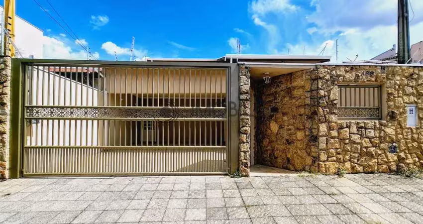 Casa a venda com 3 dormitórios no jardim regina na cidade de indaiatuba.