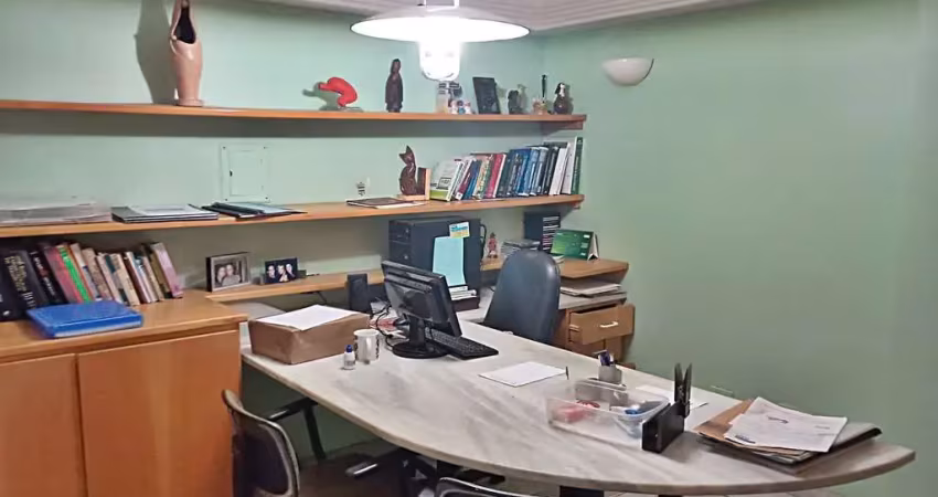 Sala comercial com 3 salas à venda na Rua Domingos Vieira, 319, Santa Efigênia, Belo Horizonte