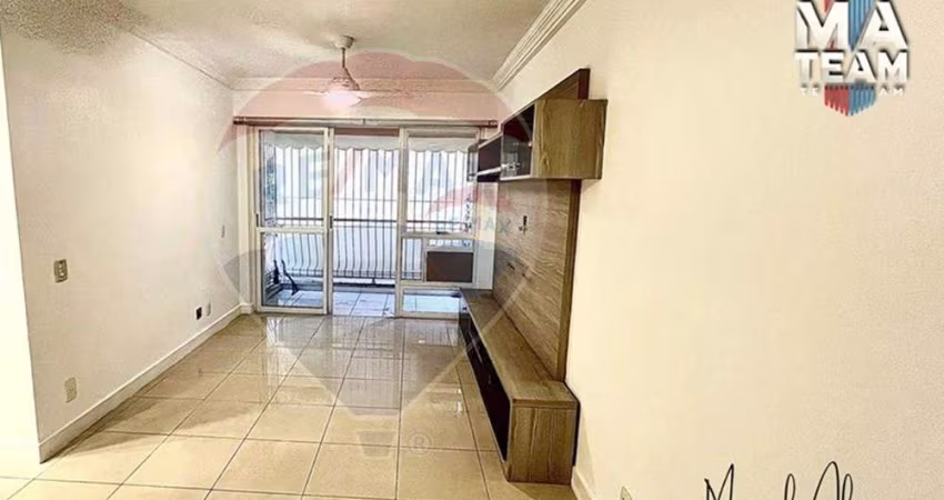 Vendo apartamento em Laranjeiras com 68m2, 2 quartos c/ vaga e infraestrutura de lazer completo