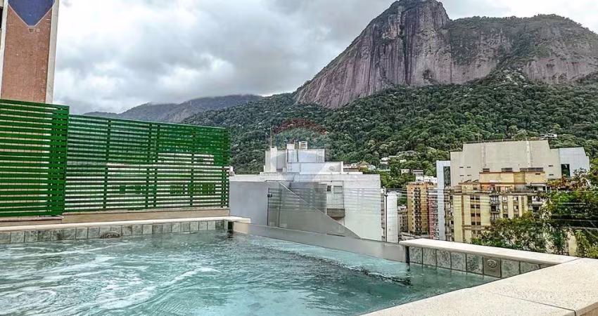 Cobertura triplex impecável na Lagoa, com vista deslumbrante para o Cristo Redentor!