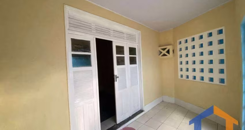 Casa com 3 Quartos no Marcos Freire 3