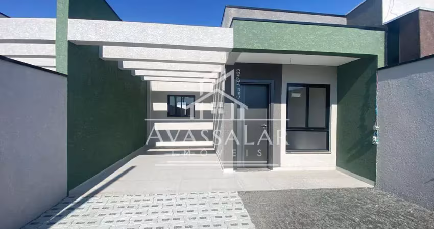 Casa com 2 vagas de garagem ,3 dormitorios sendo1 com suite , espaço de fundos são josé dos pinhais