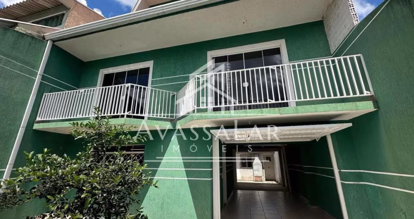Sobrado à venda com 3 dormitórios e ático, Sítio Cercado, CURITIBA - PR