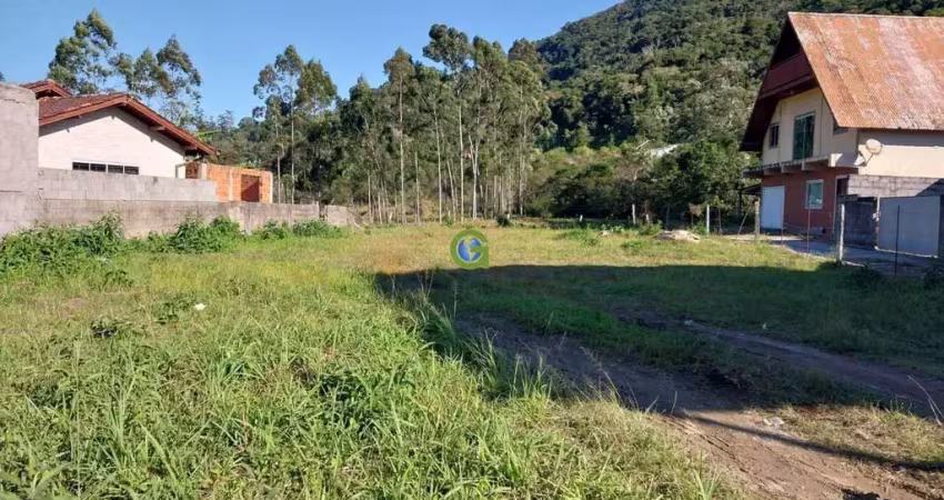 Terreno com 680 m² a venda no bairro forquilhas em são josé.