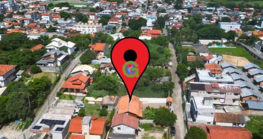 Imóvel semi mobiliado a venda no Santinho, Florianópolis.