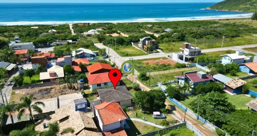 Casa a venda na Praia da Gamboa, Garopaba!