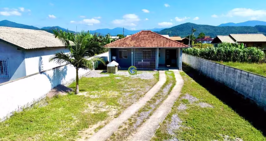 Casa à venda no bairro Areias, em Paulo Lopes!