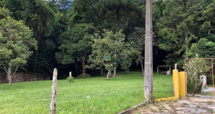 Terreno à venda no bairro Ponta de Baixo, São José SC, localizado próximo ao Ori