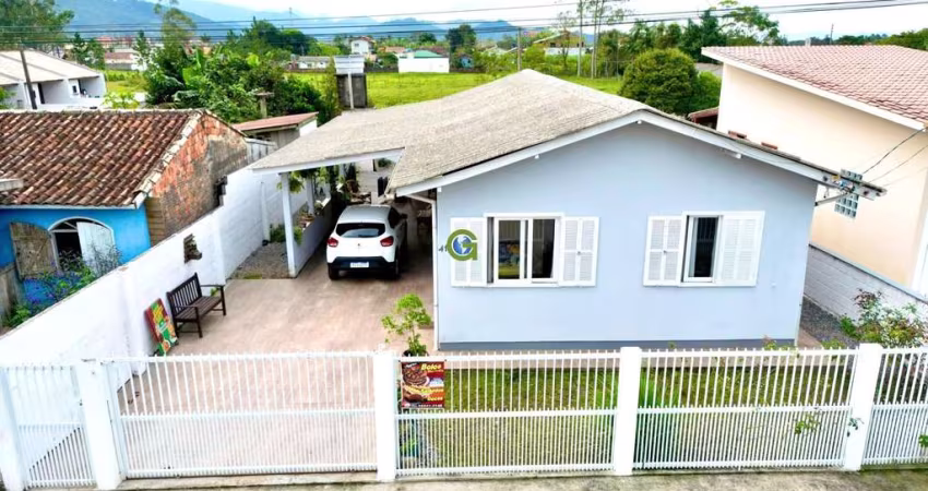 Casa ampla com edícula e 3 vagas no bairro Nova Belém – Paulo Lopes