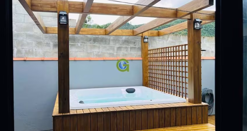 Oportunidade Única! Duas Casas Independentes em Santo Amaro da Imperatriz
