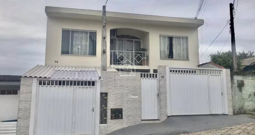 Casa com 3 dormitórios 1 suíte com piscina em Bela Vista/São José