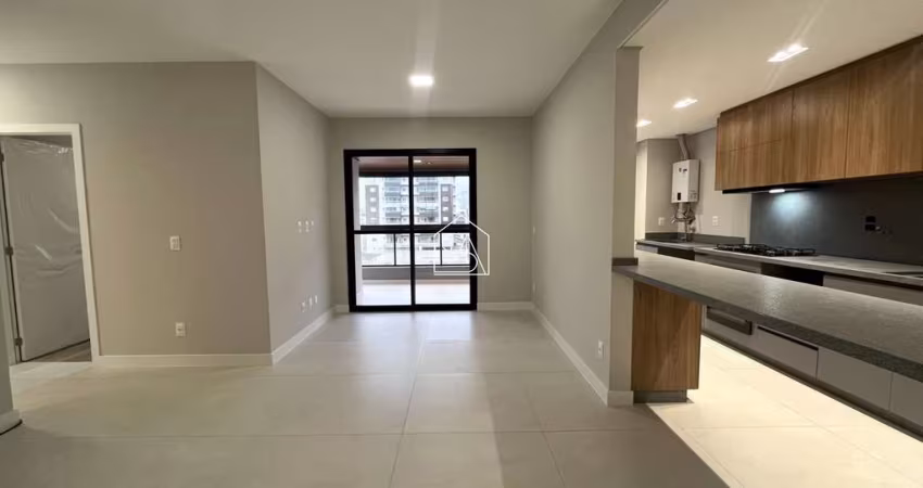 Apartamento 03 dormitórios sendo 01 suíte no bairro Floresta em São José/SC