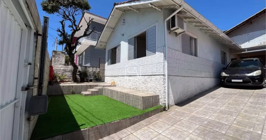 Casa de alvenaria à venda no Bela Vista em São José/SC