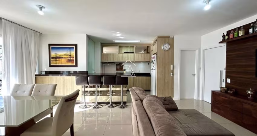 Apartamento com 3 suítes com 2 vagas de garagem -semi-mobiliado  em Barreiros-Sã