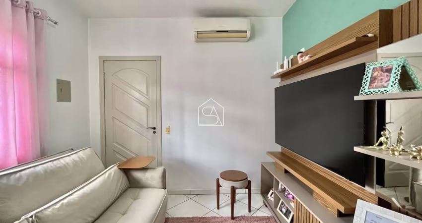 Casa térrea com 03 dormitórios à venda no Bairro Serraria, São José, SC