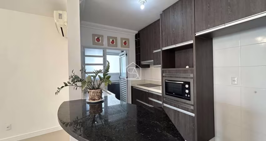 Apartamento desocupado à venda no Estreito, Florianópolis/SC