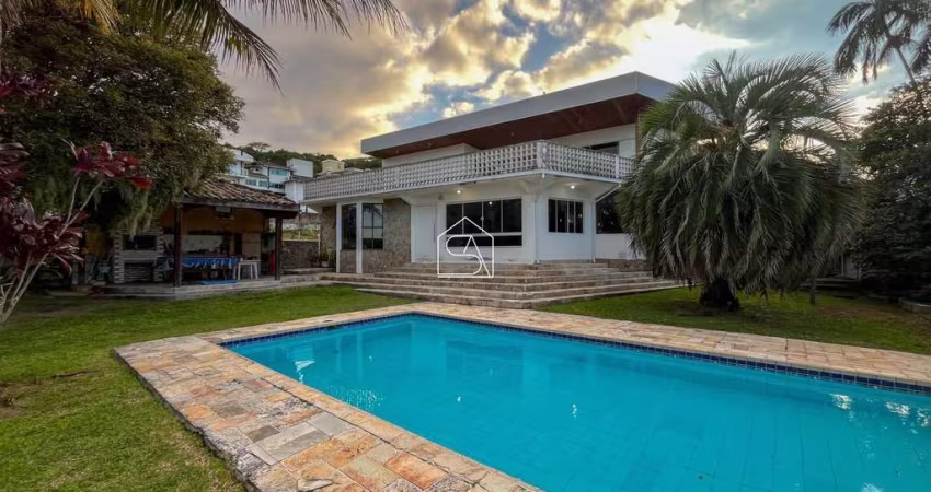 Casa à venda em terreno de 2.300m2 na  Ponta de Baixo - São José