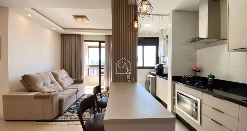 Apartamento de 2 dormitórios sendo 1 suíte à venda em Barreiros, São José, SC.
