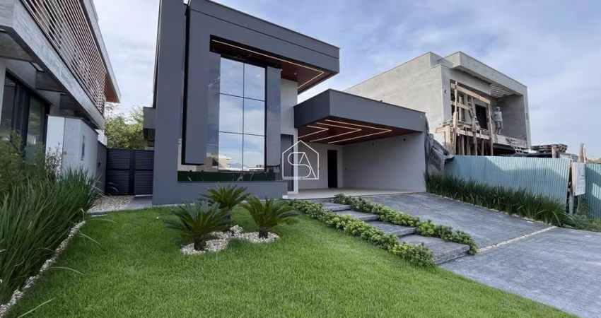 Casa térrea à venda no Condomínio Reserva da Pedra, com 03 dormitórios