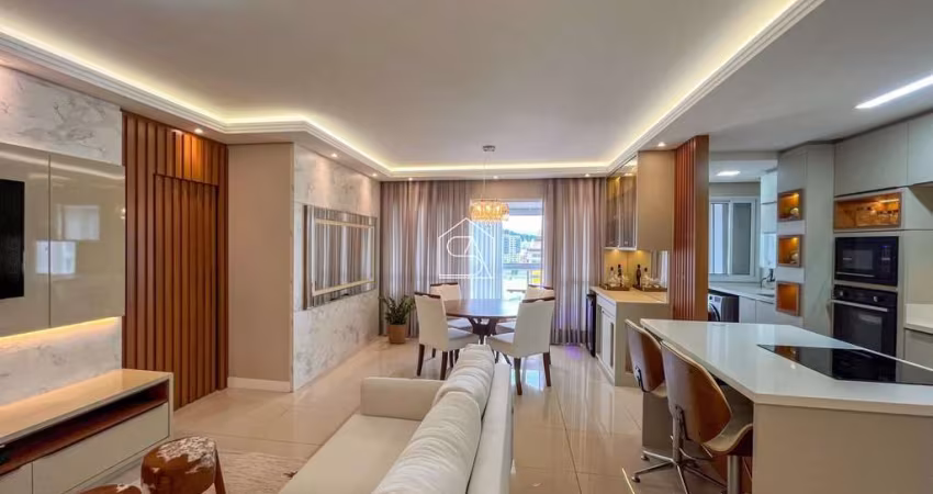 Apartamento com 3 suítes em Barreiros- São José