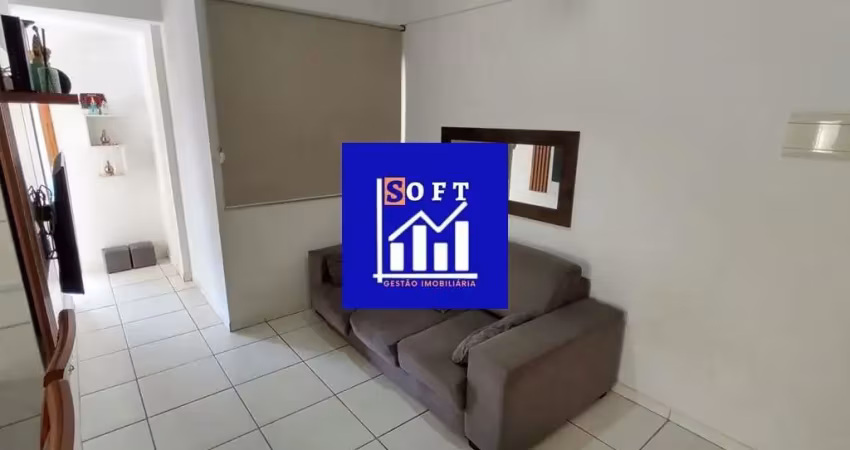 Apartamento de 02 quartos c/ armários + vaga de garagem coberta