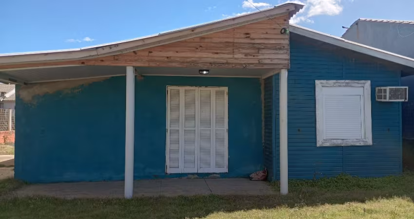 OPORTUNIDADE! Casa Semi-mobiliada a menos de 50m do mar - No Bairro Salinas em Cidreira
