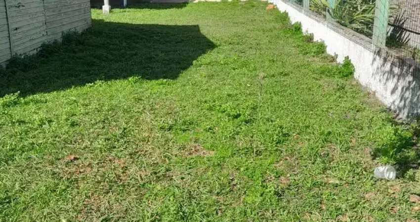 Oportunidade única duas casa no terreno escriturada 100 metros do mar