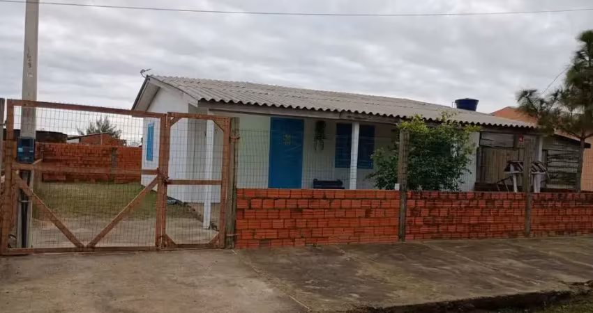 Oportunidade casa sozinha no pátio escriturada e mobiliada na praia de cidreira                   r$148.000
