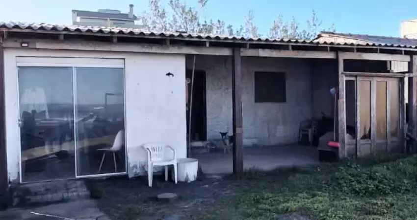Escelente casa no centro de cidreira com vista para o mar r$140,000