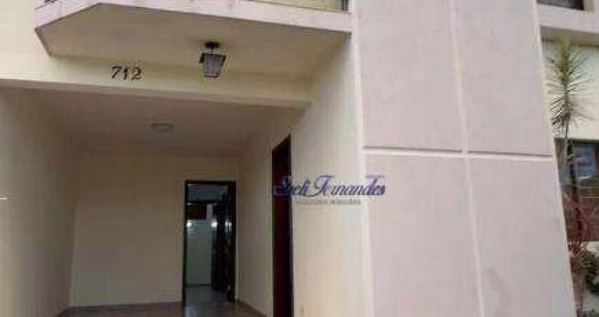 Sobrado com 3 dormitórios para alugar, 150 m² por R$ 3.400,01/mês - São Pedro - São José dos Pinhais/PR