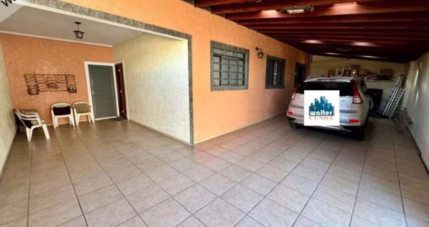 Vendo Casa Jardim Novo Campos Elíseos Ótima localização 3 dormitórios suíte Reformada Aceita Financiamento e FGTS