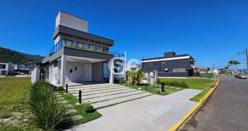 Casa com 3 quartos à venda no Santa Regina, Camboriú 
